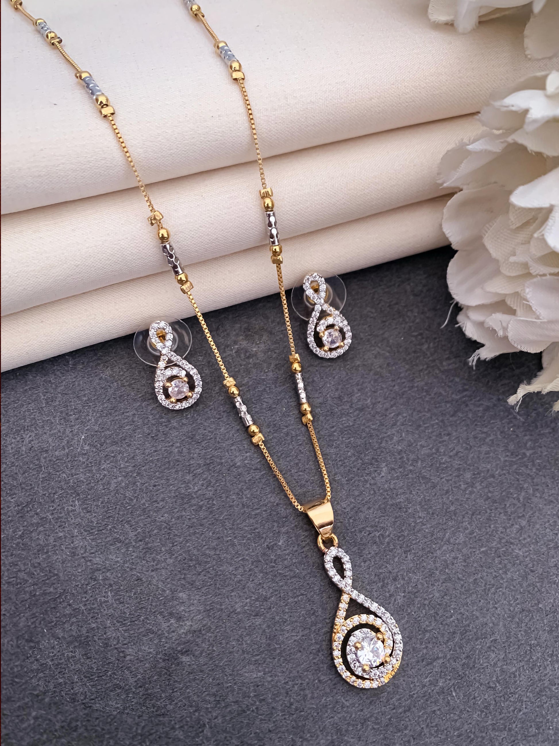 “Tu-Tune” A.D Diamond Rose Gold Pendant Set OSL02